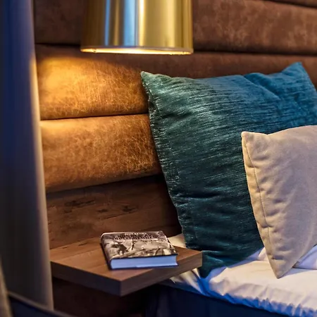 Radisson Blu Polar Hotel, Spitsbergen Szálloda 4*