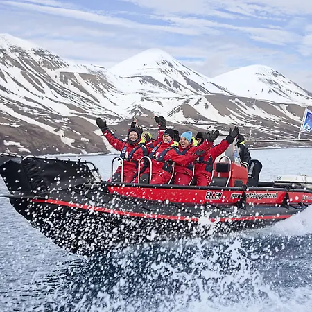 Radisson Blu Polar Hotel, Spitsbergen Hotell 4*