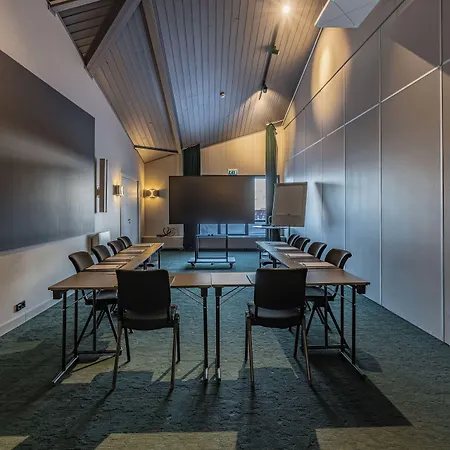 Szálloda Radisson Blu Polar Hotel, Spitsbergen 4*