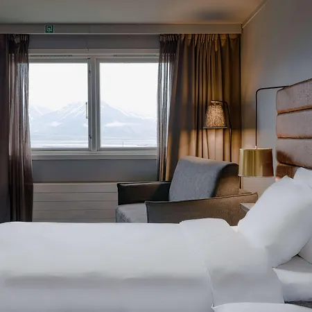 Radisson Blu Polar Hotel, Spitsbergen 4* 롱이어비엔