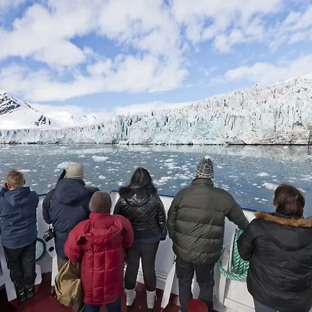 Radisson Blu Polar Hotel, Spitsbergen 4*