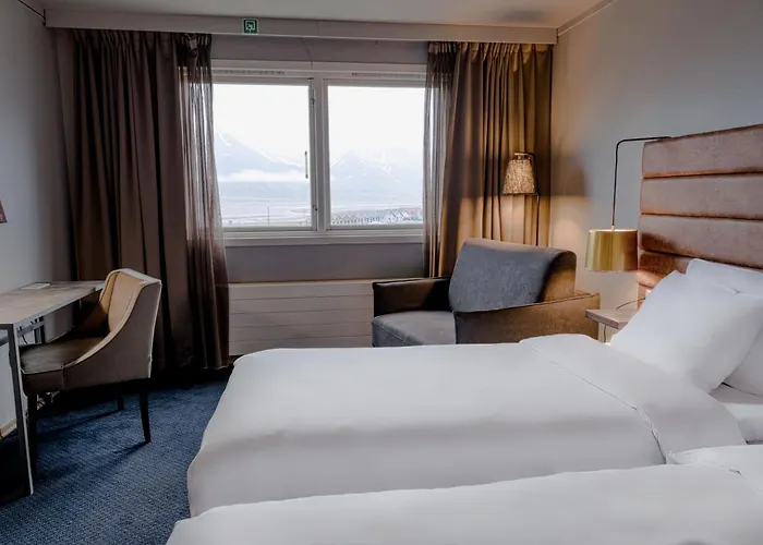 Отель Radisson Blu Polar Hotel, Spitsbergen Лонгйир