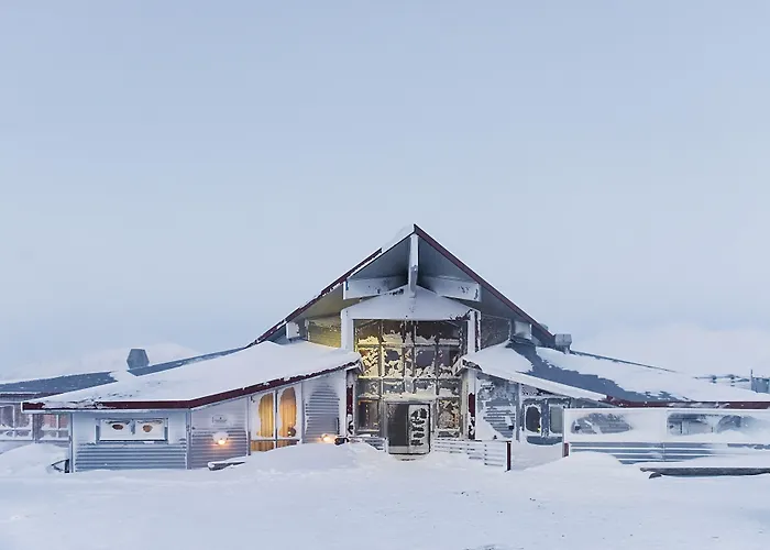 Radisson Blu Polar Hotel, Spitsbergen 4* Лонгйир