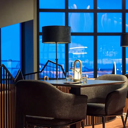 Radisson Blu Polar Hotel, Spitsbergen מלון