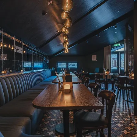 מלון Radisson Blu Polar Hotel, Spitsbergen לונגיירביין