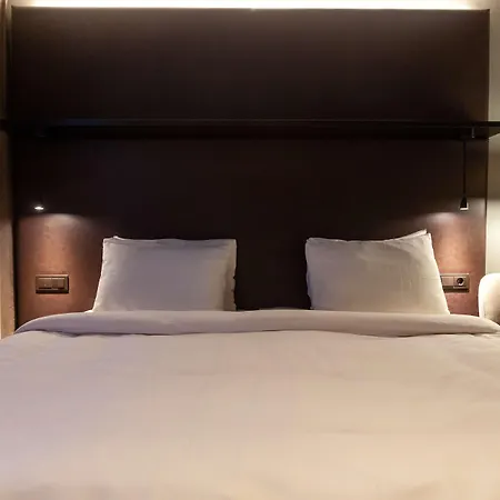 Radisson Blu Polar Hotel, Spitsbergen 4* לונגיירביין